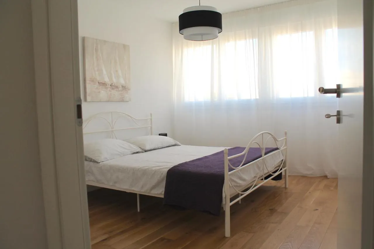 Apartment Apartman Lucija Split